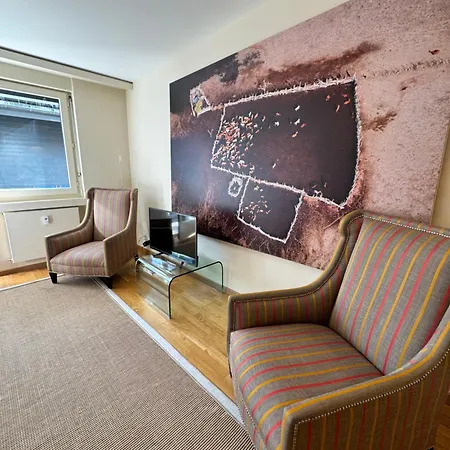 Turquino B - Large Studio With Balcony In Apartment *