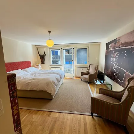 Turquino B - Large Studio With Balcony In